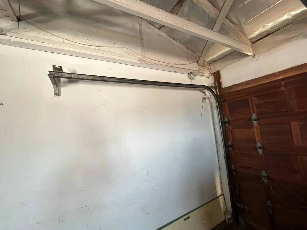 Door balance & springs garage door equipment and repair detail for Bloemfontein, Bloemfontein