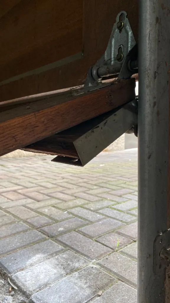 Door balance & springs garage door equipment and repair detail for Bloemfontein, Bloemfontein